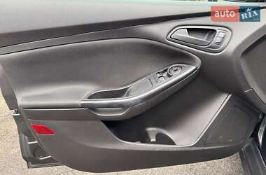 Седан Ford Focus 2017 в 