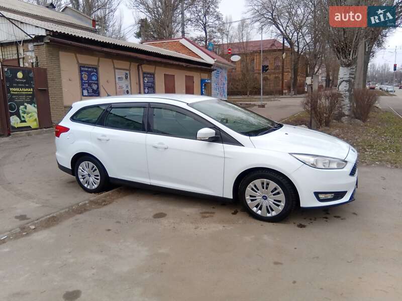 Универсал Ford Focus 2017 в Запорожье фото 2 Универсал Ford Focus 2017 в Запорожье