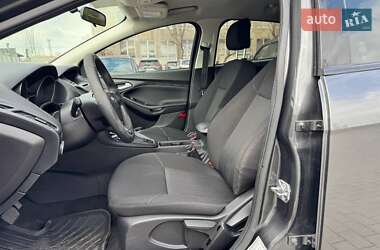 Седан Ford Focus 2017 в 