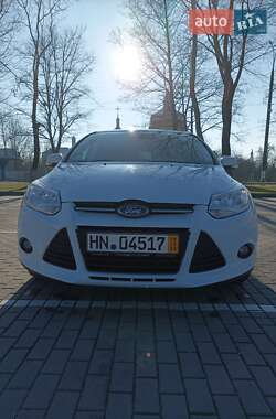 Универсал Ford Focus 2014 в 