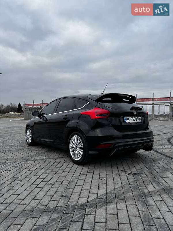 Хэтчбек Ford Focus 2015 в Львове