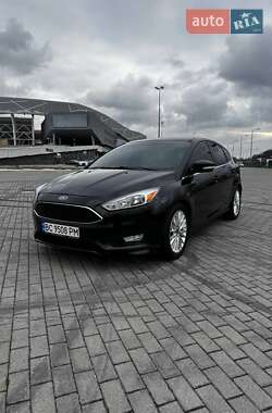 Хэтчбек Ford Focus 2015 в Львове