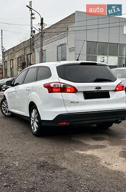 Универсал Ford Focus 2011 в 