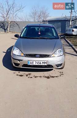 Седан Ford Focus 2004 в Покрове