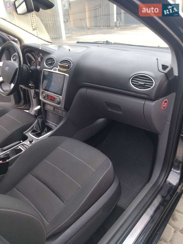 Хэтчбек Ford Focus 2009 в Львове