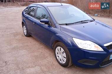 Хэтчбек Ford Focus 2010 в 