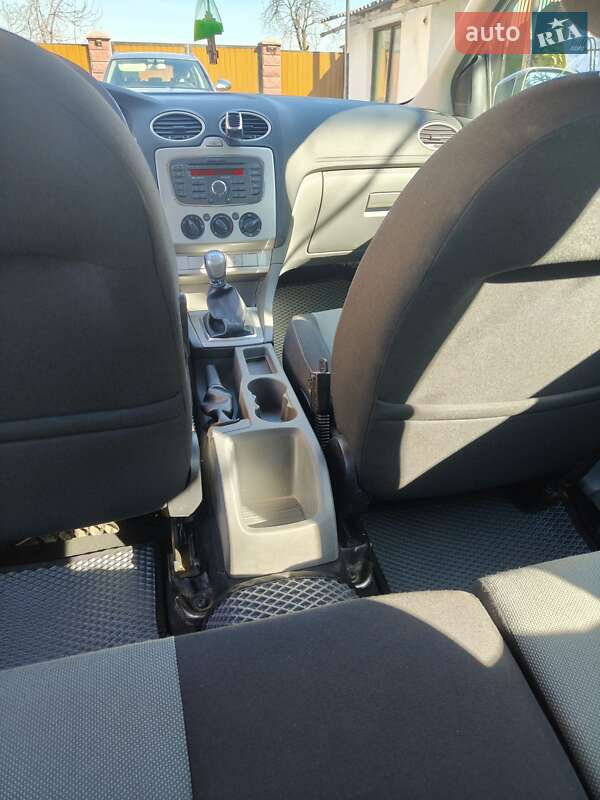 Универсал Ford Focus 2010 в Виноградове фото 25 Универсал Ford Focus 2010 в Виноградове