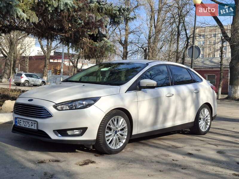 Седан Ford Focus 2017 в Кропивницком