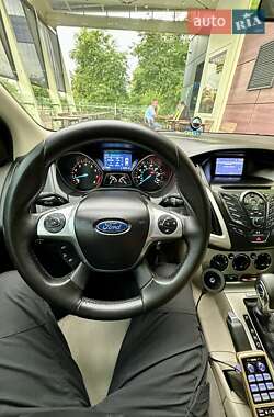 Седан Ford Focus 2014 в Києві