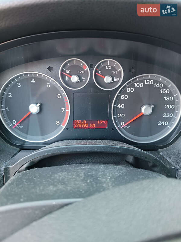 Хэтчбек Ford Focus 2007 в Загвоздье