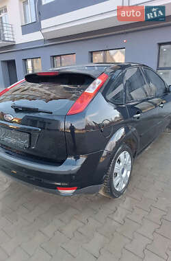 Хэтчбек Ford Focus 2007 в 