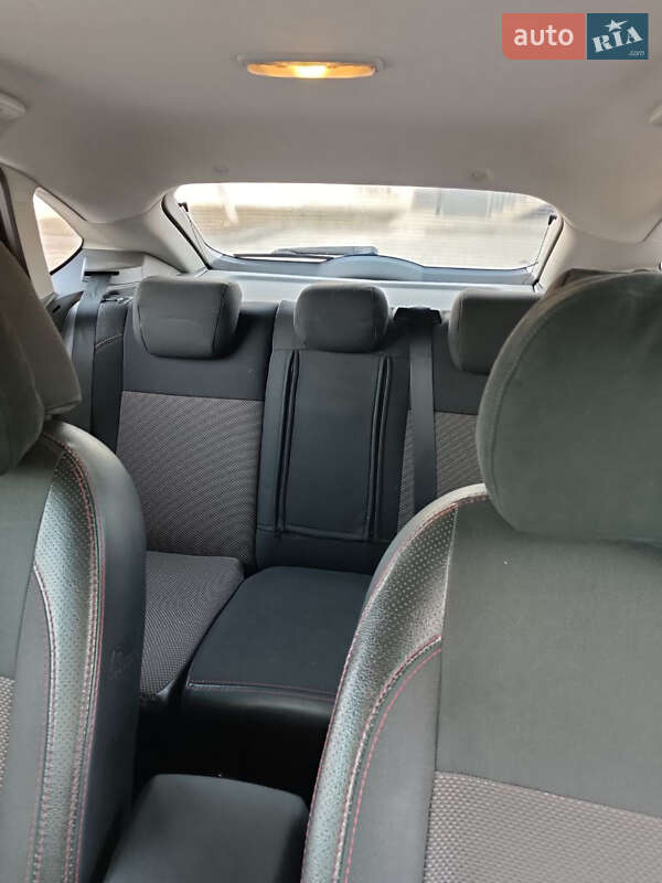 Хэтчбек Ford Focus 2007 в Загвоздье