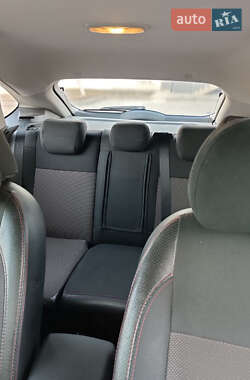Хэтчбек Ford Focus 2007 в 
