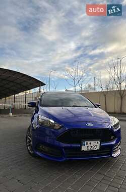 Хэтчбек Ford Focus 2015 в Одессе