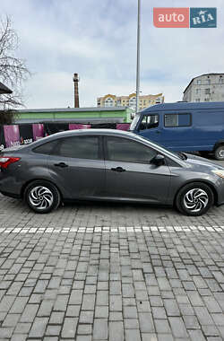 Седан Ford Focus 2013 в 