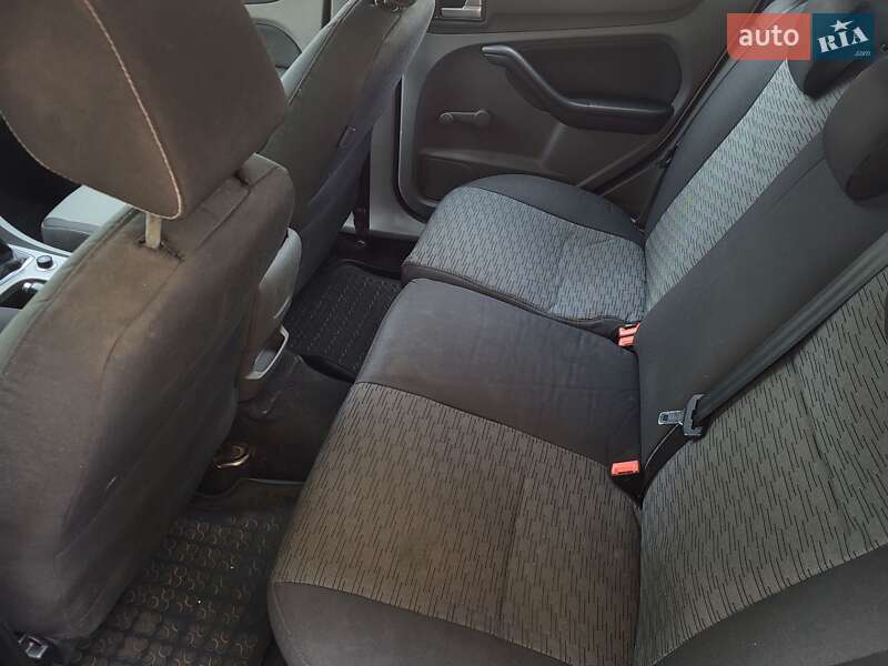 Хэтчбек Ford Focus 2011 в Львове