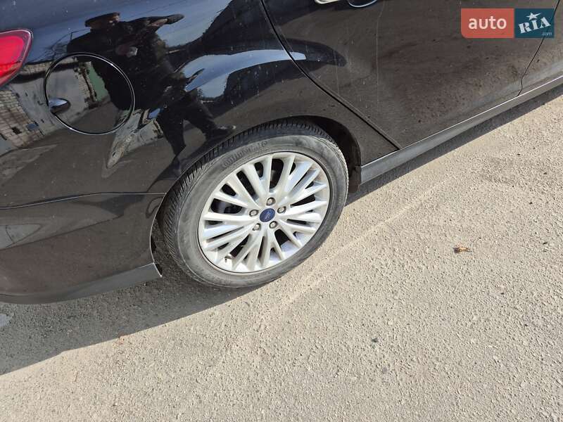 Седан Ford Focus 2016 в Днепре