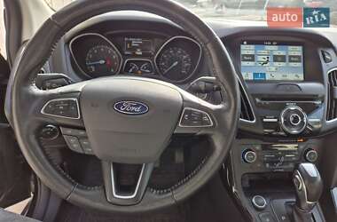 Седан Ford Focus 2016 в 