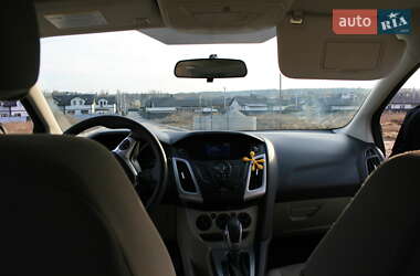Хэтчбек Ford Focus 2014 в 