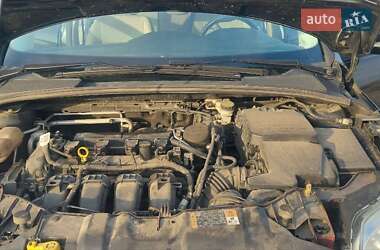 Хэтчбек Ford Focus 2014 в 