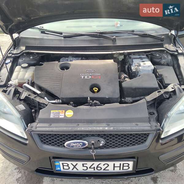 Хэтчбек Ford Focus 2005 в Каменец-Подольском