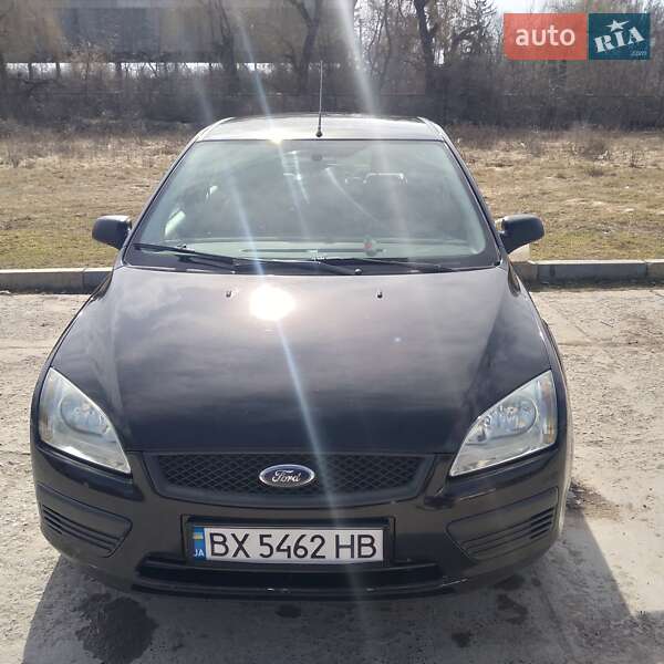 Хэтчбек Ford Focus 2005 в Каменец-Подольском