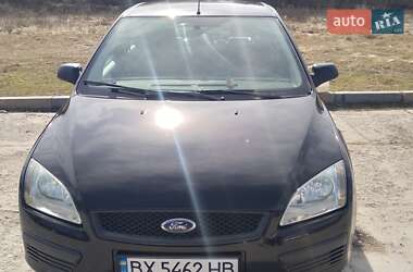 Хэтчбек Ford Focus 2005 в 