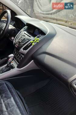 Седан Ford Focus 2013 в 