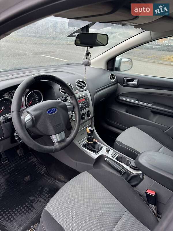 Седан Ford Focus 2010 в Львове