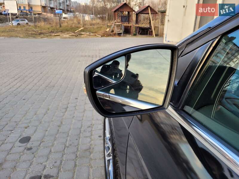 Хэтчбек Ford Focus 2016 в Львове