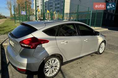 Хэтчбек Ford Focus 2017 в 