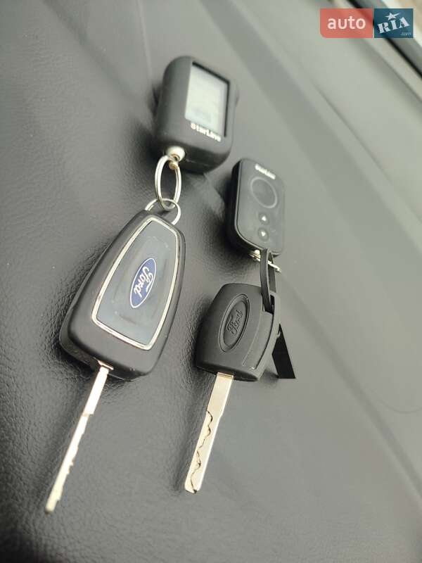 Хэтчбек Ford Focus 2014 в Черноморске