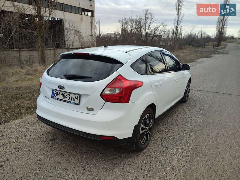 Хэтчбек Ford Focus 2014 в Черноморске