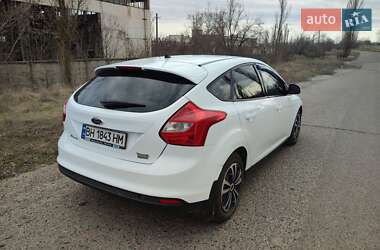 Хэтчбек Ford Focus 2014 в 