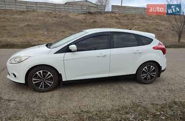 Хэтчбек Ford Focus 2014 в 