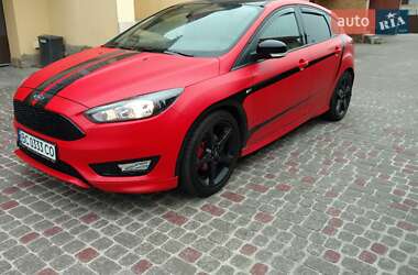 Хэтчбек Ford Focus 2017 в 