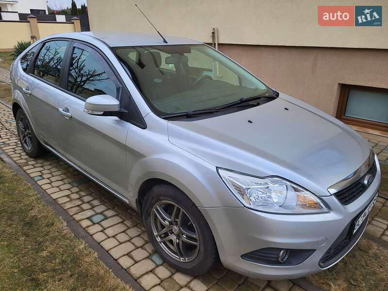 Хэтчбек Ford Focus 2011 в Львове