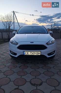 Хэтчбек Ford Focus 2015 в 