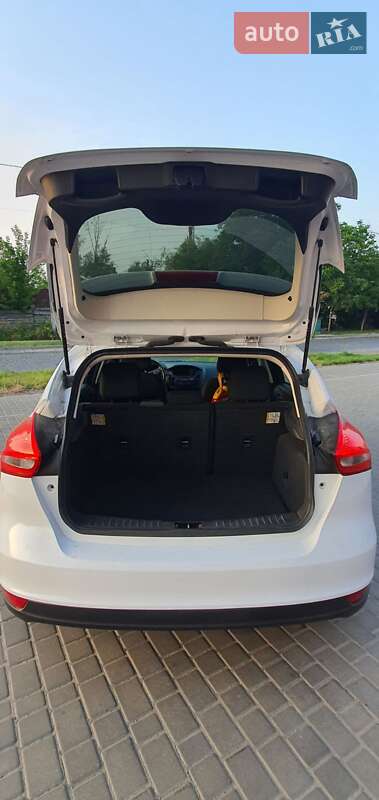 Хэтчбек Ford Focus 2015 в Гостомеле