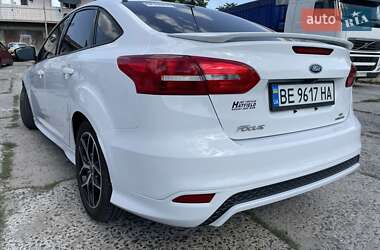 Седан Ford Focus 2015 в 