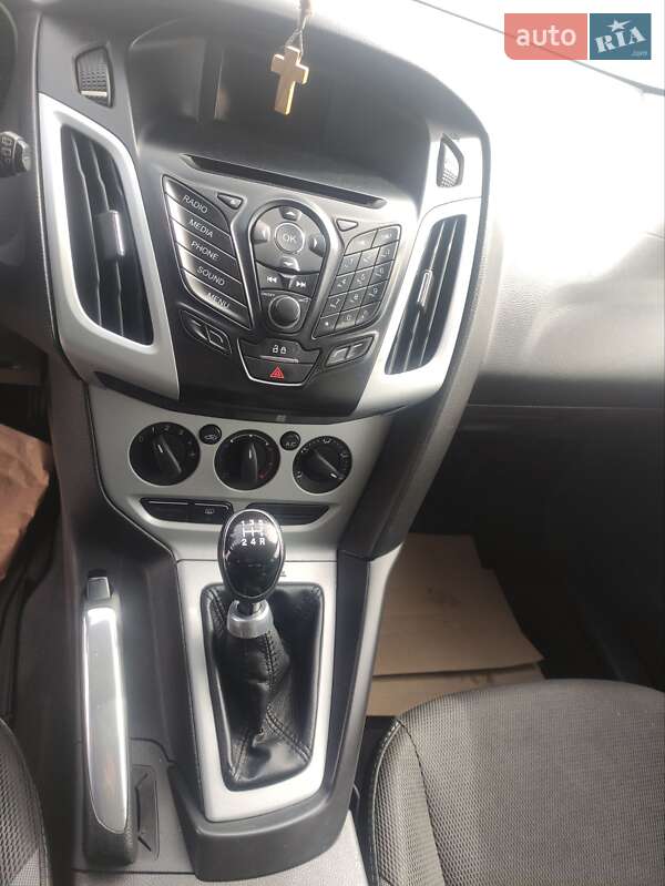 Хэтчбек Ford Focus 2013 в Львове фото 5 Хэтчбек Ford Focus 2013 в Львове