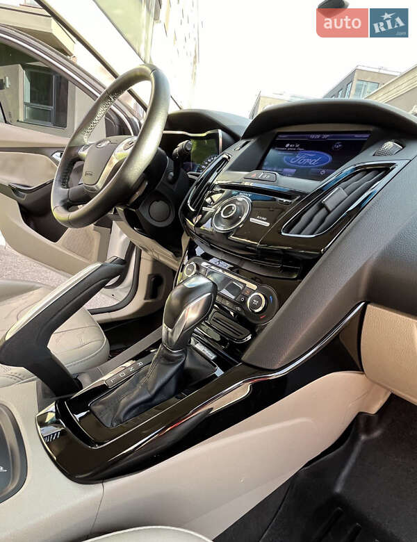 Хэтчбек Ford Focus 2013 в Киеве фото 3 Хэтчбек Ford Focus 2013 в Киеве