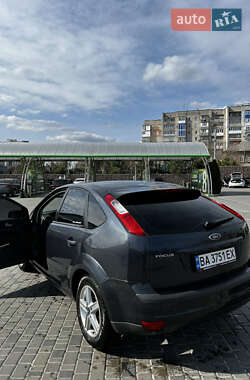 Хэтчбек Ford Focus 2007 в 