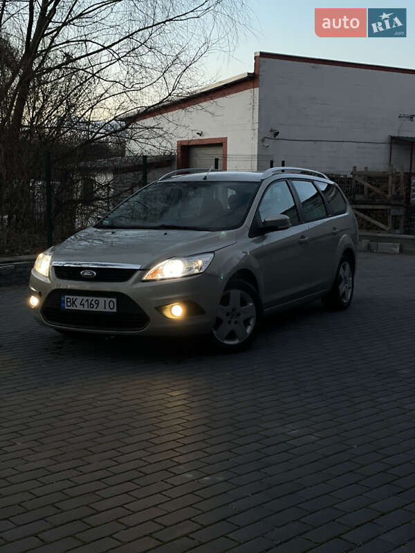 Ford Focus 2010