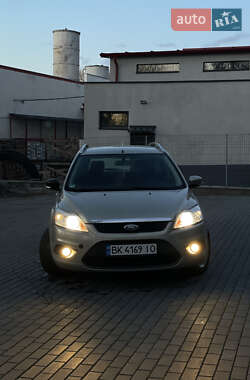 Универсал Ford Focus 2010 в 