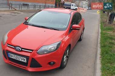 Седан Ford Focus 2014 в 