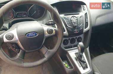 Седан Ford Focus 2014 в 