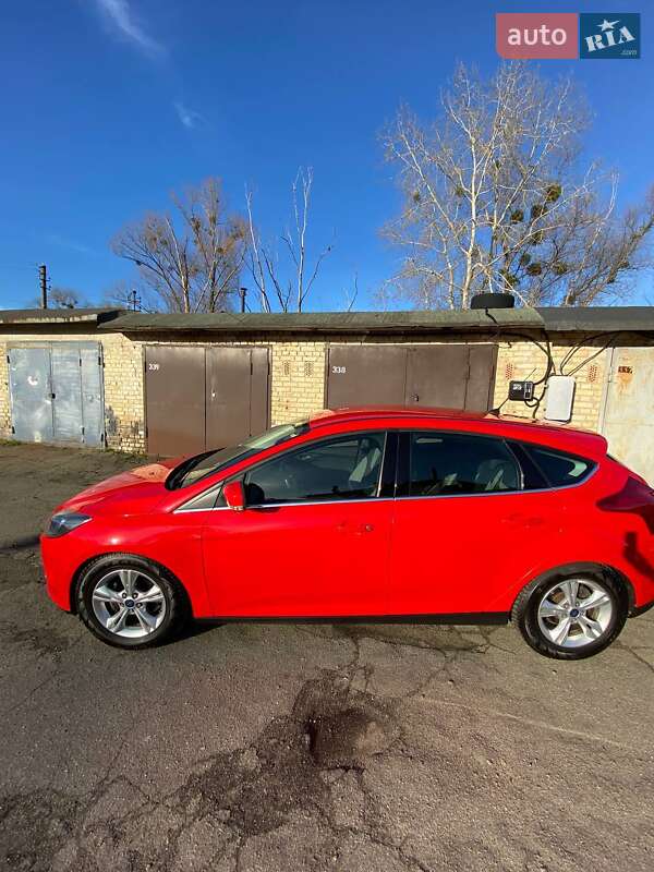 Хэтчбек Ford Focus 2013 в Киеве