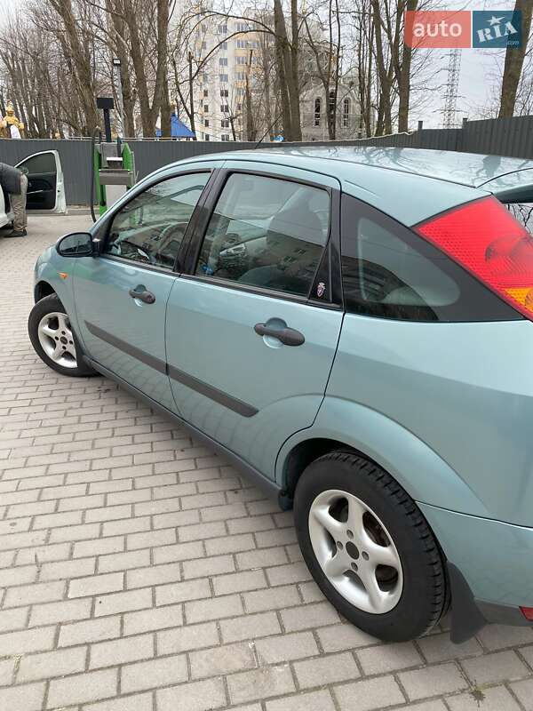Хэтчбек Ford Focus 1998 в Тернополе