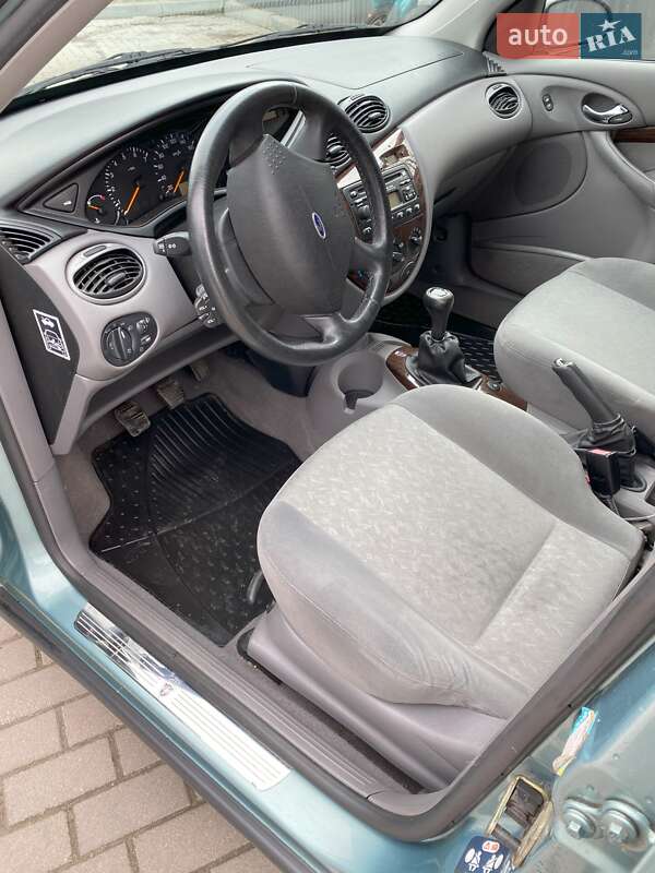 Хэтчбек Ford Focus 1998 в Тернополе